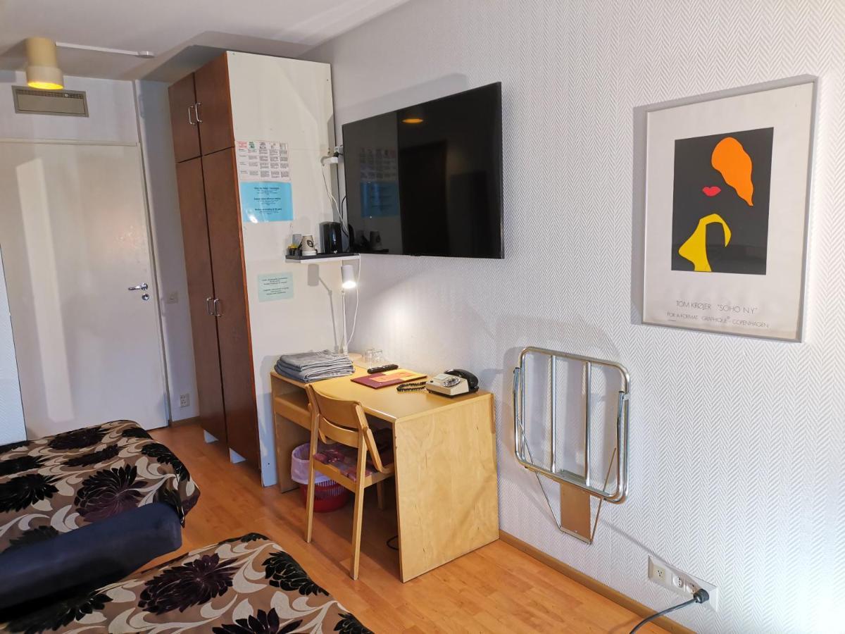 Hotel Cikada Mariehamn Bagian luar foto