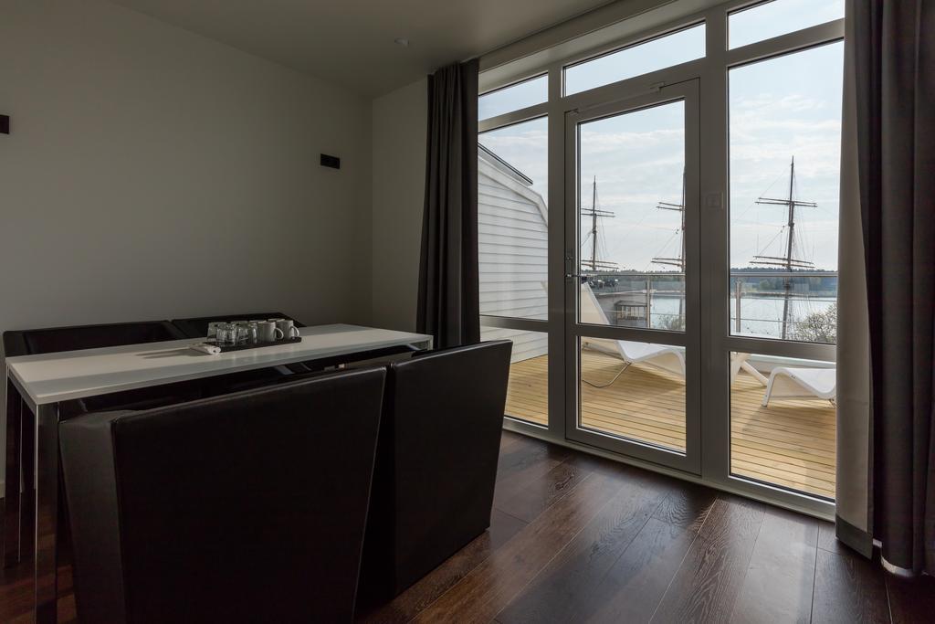 Hotel Cikada Mariehamn Bagian luar foto