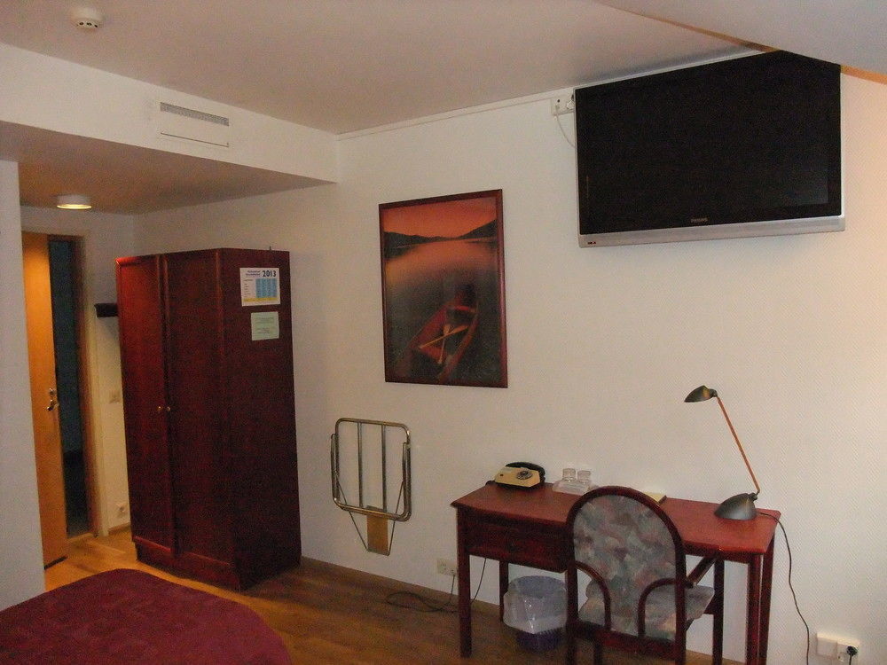 Hotel Cikada Mariehamn Bagian luar foto